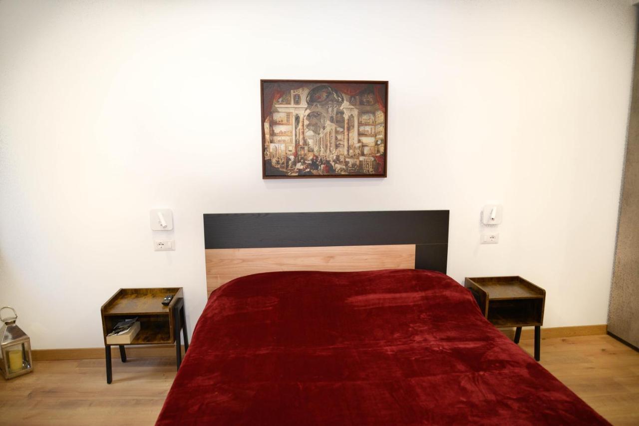 Fidia Palace Claudia'S Apartment Colosseo Roma Exterior foto